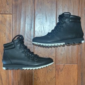 Sorel Boots 9.5